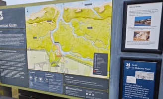 Signpost introducing Moreston Quay