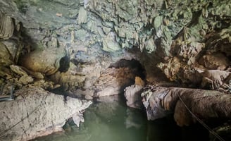 Nam Lot Cave, Chumphon Sawi