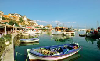 Vista da marina de Zea em Piraeus.