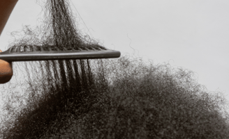 Mauvaises pratiques à éviter lors d'un big chop sur cheveux crépus