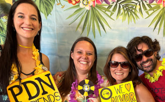 Portimao Digital Nomads community members dressed up for hawaiian party