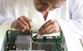 mantenimiento correctivo y preventivo de equipos de computo , arreglo de computadores