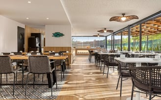 Breakfast and restaurant area at Wyndham Residences Alvor Beach