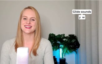 Jules demonstrating sounds for Australian accent training