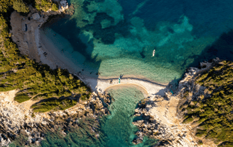 Toma aérea de Ksamil, Albania
