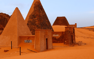 Pirámides de Meroe, Sudán