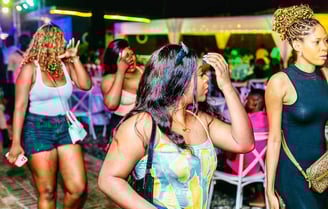 Concert at de place @ de beach resort