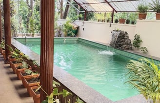 silver shades private pool