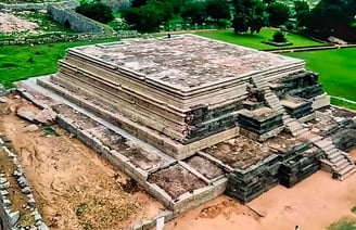 Mahanavi Dibbha Hampi - Hyderabad to Bangalore tour package