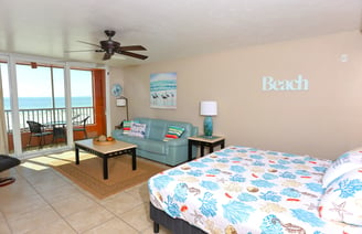 Best vacation rentals views on fort Myers beach best Margaretville and pink shell competitor FMB