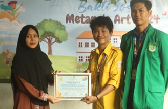 Penyerahan Sertifikat Kepada Panti Asuhan Al-Hidayah