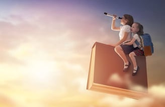 Enfants qui voyagent à travers une histoire : dans quels cas consulter en hypnose pour enfant à Lyon
