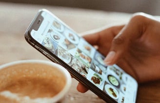 Personne sur son téléphone