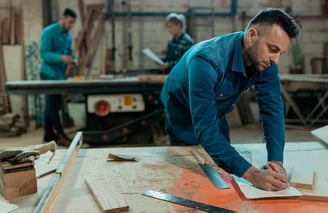 Skill tradesman creating a plan