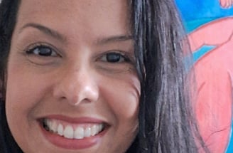 Psicóloga Janaína Gomes. Entre em contato e leve o autoconhecimento e bem-estar para sua empresa.