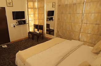 Hotel Kuber Murthal Bed