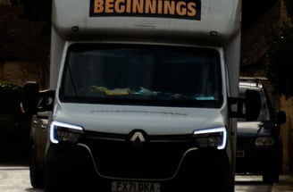 removals van in action