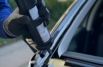 gluing in a windshield