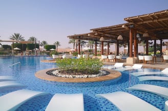 anantara-qasr-al-sarab-main-pool-2