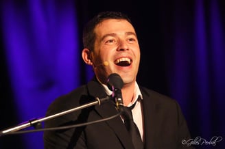 Stéphane Macaluso chanteur pianiste varois