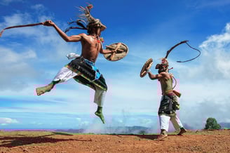 Caci Dance, simulação de uma situação de combate na Ilha das Flores, East Nusa Tenggara - Indonésia