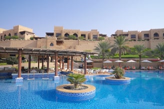 anantara-qasr-al-sarab-main-pool-3