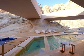 desert-rock-resort-spa-pool-2