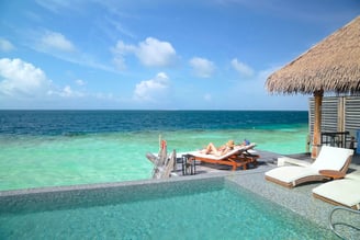 waldorf-astoria-ithaafushi-maldives-overwater-villa-pool