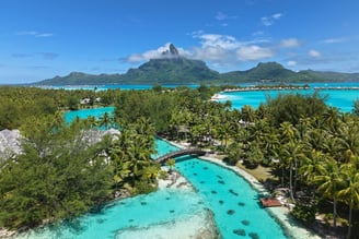 Maldives vs bora bora which is better