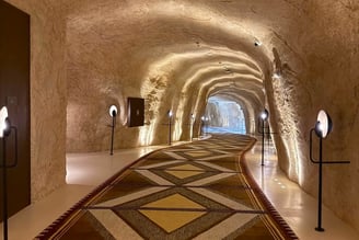 desert-rock-resort-cave-corridor