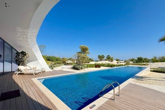 shebara-resort-gym-pool-2