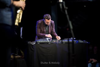 DJ Illvibe auf dem Jazzfest Berlin 2021.