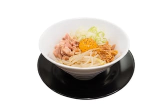 にんにく香る背脂醤油まぜそばの画像2枚目