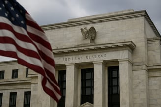 Perpecahan di The Fed Soal Pemangkasan Suku Bunga di Juli: Pasar Menanti Keputusan Final | NuntiaNews
