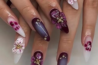 Uñas con flores 3D