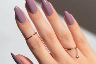 Uñas lavanda