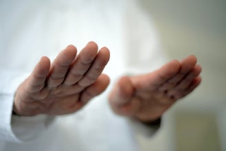 Magnétiseur et énergéticien pour soins et nettoyages énergétiques à Lyon 6ème ou à distance