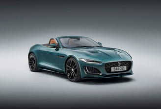 Jaguar F-Type in salon