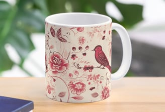 mug floral avec des oiseaux