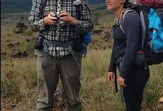 Turistas en su segundo día de caminata durante el Trekking Roraima