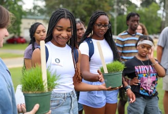 365WeThrive Inc. we are cleaning ups communities and plant seeds along the way. personal growth