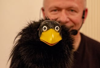 Andreas Nolting mit Rabe Abraxas