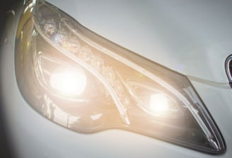 farol-automotivo