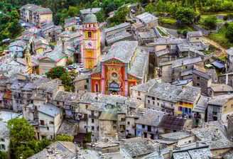 Paysage de Tende, région couverte par Dassat Immobilier