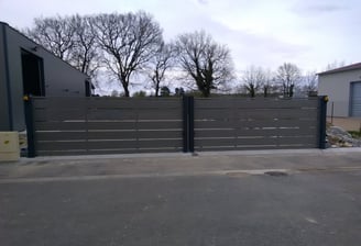 Portail double coulissant à Villemur-Sur-Tarn