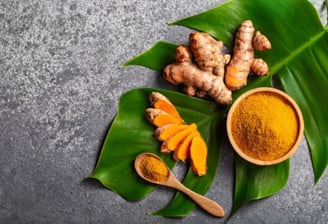 Cúrcuma natural en Flexacil Ultra con efecto antiinflamatorio