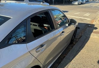 Premium-quality materials for durable car window replacements