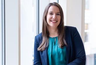 Photo de Alexandra Gaujard conseillère financière