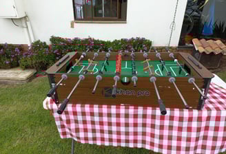 Experience the excitement of human foosball with LHS Eventos SC! Guaranteed fun at your high school.