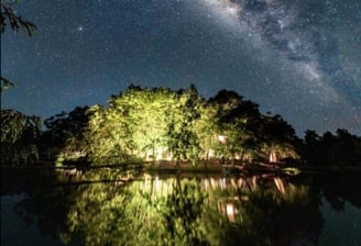Fandee Island by night